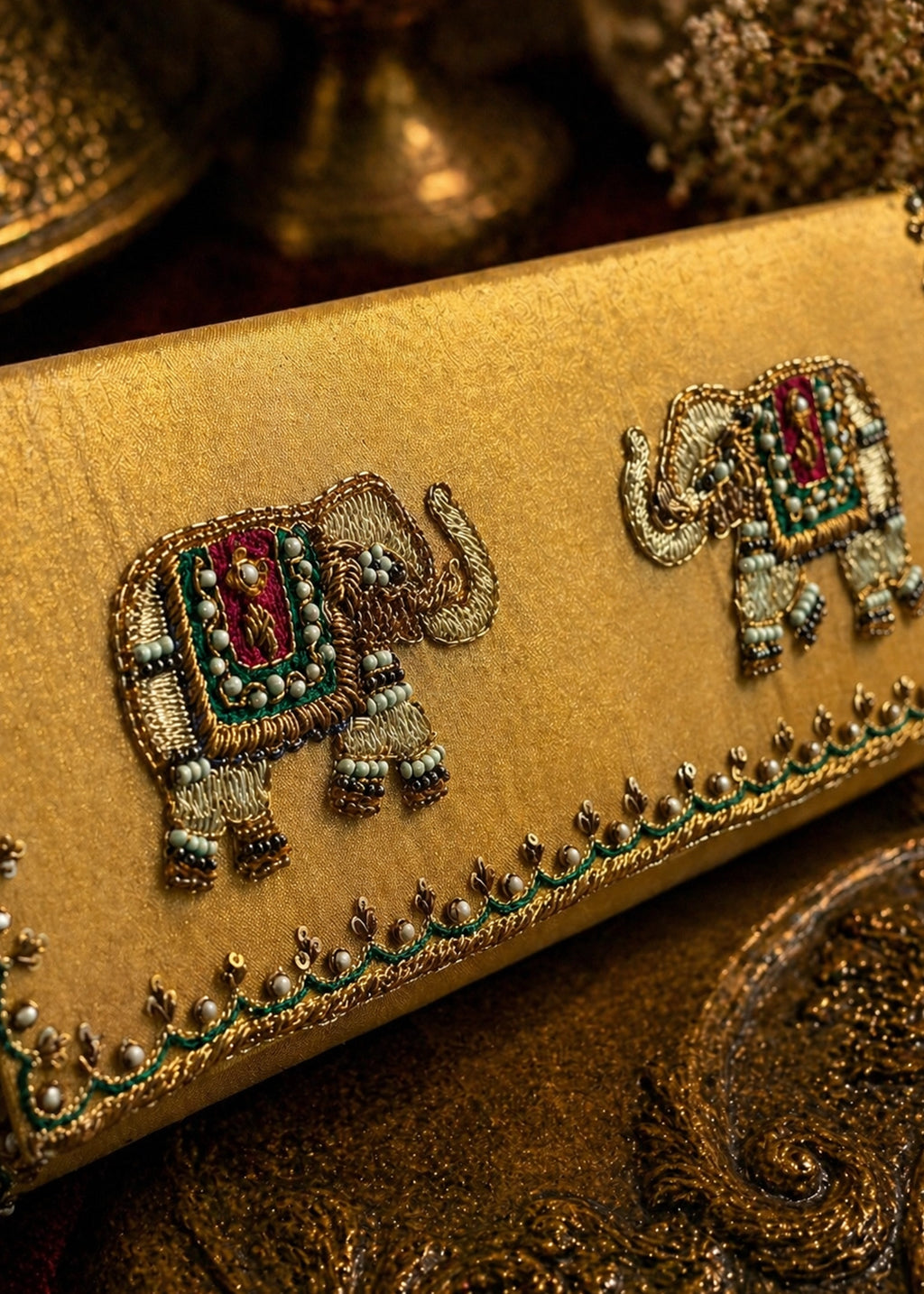 Haathi Clutch